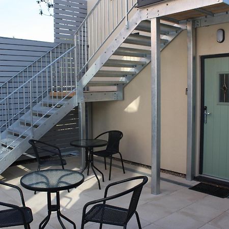 Апартаменти Frinton Escapes Номер фото