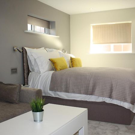 Апартаменти Frinton Escapes Номер фото